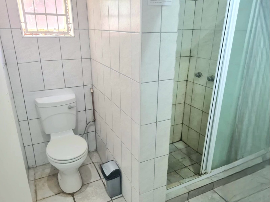 17 Bedroom Property for Sale in Brandwag Free State